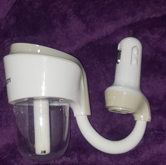 Car Essential Oil Diffuser - Picture 3 of 4